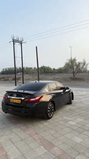 Used Nissan Altima in Al Batinah