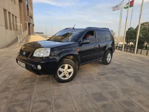 جيب نيسان اكس تريل 2004