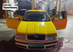 سيارة-عمومي-أصفر-للبيع