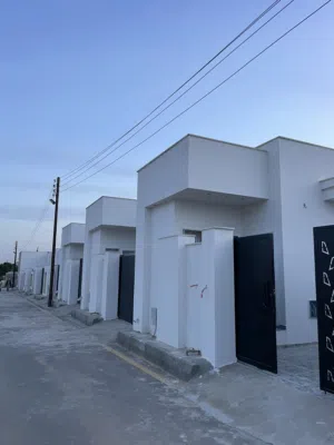 منازل للبيع عين زارة الاستراحة الحمراء