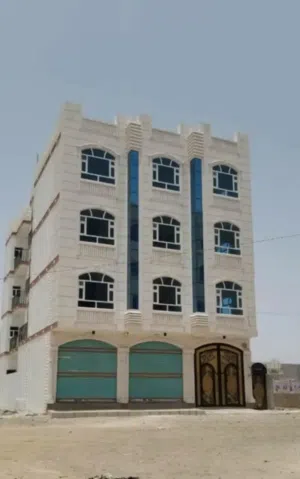 عماره للبيع في بيت بوس المساحه ست لبن اربعه ادوار سبع شقق وفتحتين وجرش علۑ شارع18