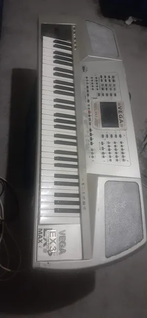 Piano & Keyboards . Used4