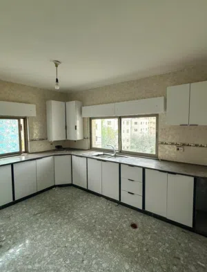 120 m2 2 Bedrooms Apartments for Rent in Ramallah and Al-Bireh Al Baloue