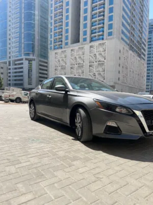 نيسان التيما وارد أمريكي موديل 2021 ماشي 62345