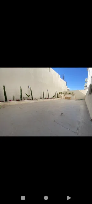 130 m2 3 Bedrooms Apartments for Rent in Amman Abdoun