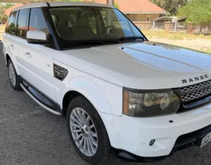 Used Land Rover HSE V8 in Al Ahmadi