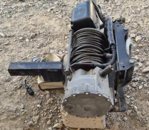 ونش 5 طن بحالة الوكالة مع الرموت