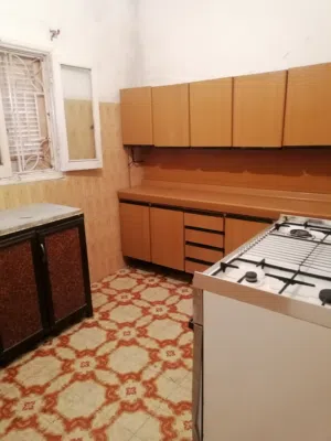 منزل للايجار  دورين في شارع سيدي خليفة