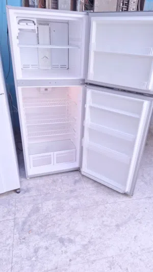 بيع ثلاجه ونسا الغانم 18قدم بحاله ممتازه جدا مع التوصيل والكفاله
