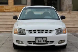سيارة هيونداي اكسنت 2001 كوبيه مستعملة مرخصة بتقنية تشغيل عن بعد وتكييف