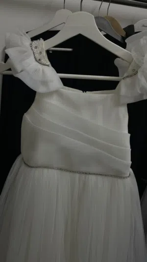 فستان انيق للبنات مع تاج للشعر ، فوق العشر سنواتwhite princess dress