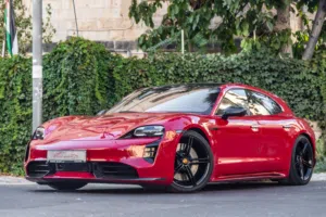 Porsche Taycan Turismo Turbo 2023 dual motorالسيارة كفالة الشركة