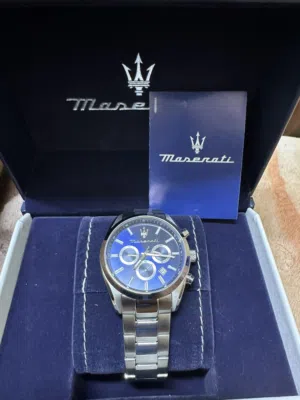 الساعه رجاليه اصليه من مجموعة Attrazione (أترازيوني)