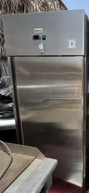 SINGLE DOOR CHILLER UPRIGHT REFRIGERATOR