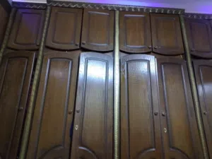 خزانة للبيع