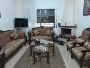 كنبايات صالون مستعمل ممتاز للبيع