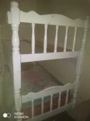 تخت طابقين مستعمل