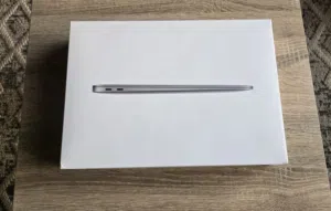 Macbook Air M1 (16gb RAM, 256gb SSD)