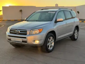 Used Toyota RAV 4 in Tripoli