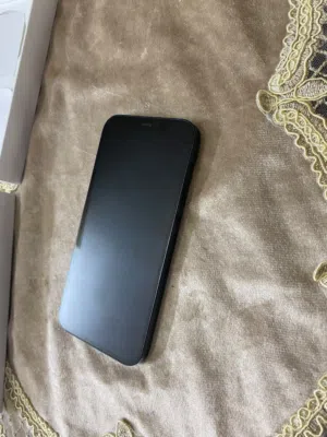 Apple iPhone 12 64 GB in Amman