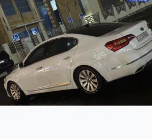سيارة كيا كادينزا 2011 موديل Premium نظيفة بحالة جيدة مع مواصفات كوريا