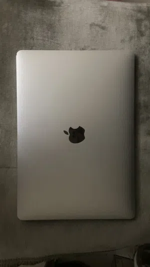 MacBook Pro 2018 i7 / 16GB / 256GB / 13-inch