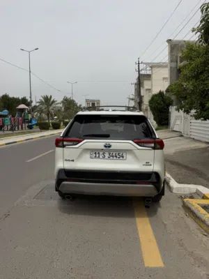 راف فور للبيع موديل 2022