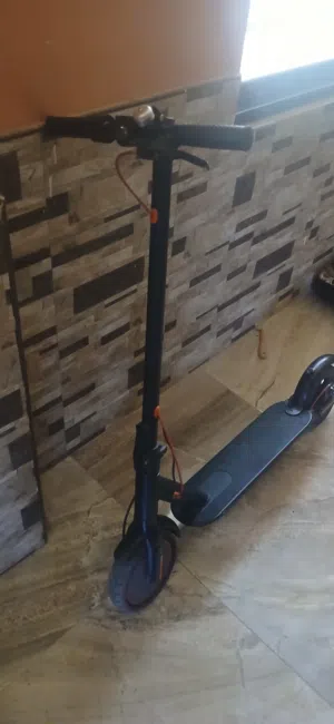 السلام عليكم سكوتر كهربا للبيع بحاله الوكاله