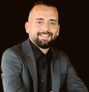 فاروق حمد 