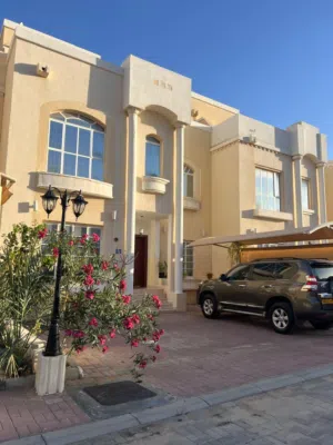 360 m2 5 Bedrooms Villa for Rent in Muscat Al Mawaleh
