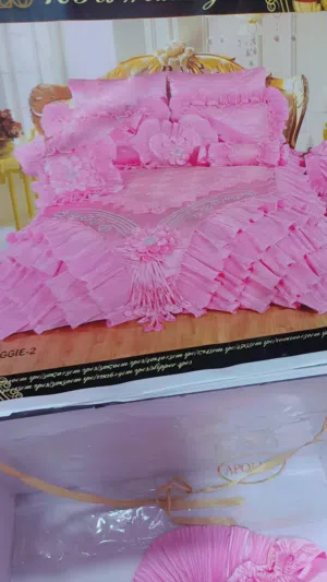 فرشه زفاف للبيع  نظيفه ومرتبه