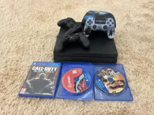 بلايستيشن 4pro نظيف معاه 3ايدين