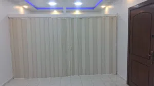 باب اكورديون المنيوم مستعمل للبيع