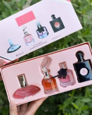 اجمل4 عطور نسائية