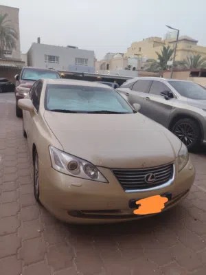 لكزس ES 350 2007  ذهبي مركبة مستعملة بحالة جيدة مع مواصفات خليجية