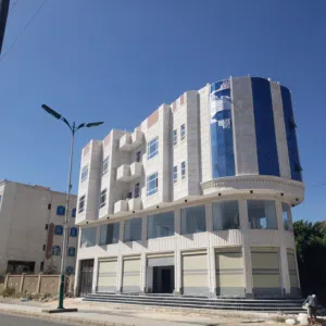 عماره استراتيجيه تجارية  مسلح مشطبه