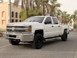 Used Chevrolet Silverado in Mubarak Al-Kabeer