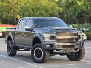 Ford F-150 Shelby 2018 GCC Specs  755 HP  Perfect condition  2 Keys  Orginal paint