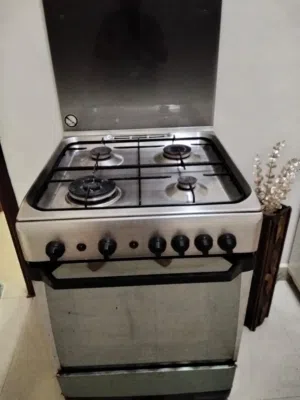 فرن ماركه اندست إيطالي جوده مستعمل شبه جديد