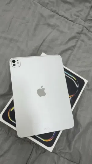 Apple iPad Pro 13 256 GB in Kuwait City