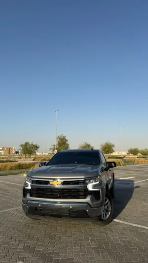 Used Chevrolet Silverado in Abu Dhabi