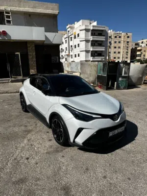 Used Toyota C-HR in Amman