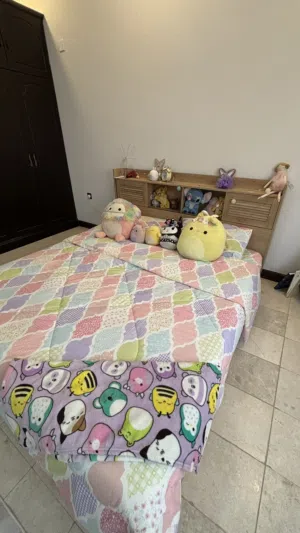 King size bed with storage headset