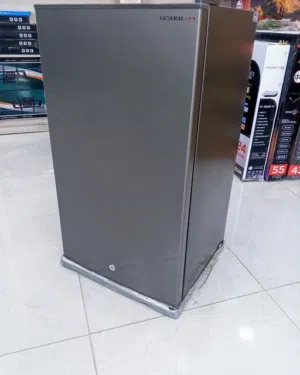 ثلاجة ناشونال  لون سلفر مني بار