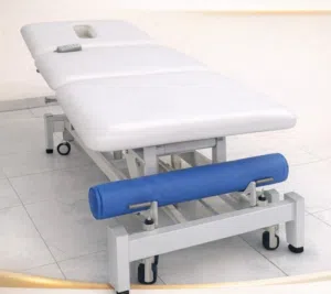 للبيع: سرير كهربائي طبي ماركة Quirumed – حالة ممتازة