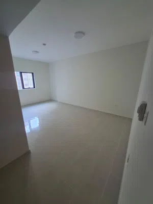 2bedroom apartment for yearly retn in al qasimya with balcony