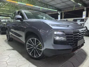 JETOUR DACHING 1,6L  LUXURY, model 2025
