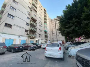 3 شقق. لبيع الدهماني. حجمً. كبير. متوفر دور اول تاسع سابع