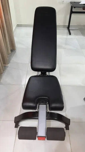 بنش تمرين Bowflex مع دمبل نضيف
