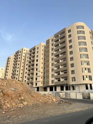 فرصة بموقع مثالي! من المالك شقة جاهزة للبيع واجهة بحرية بإطلالة ساحرة رفاهية وأناقة في 100 م2 فقط!